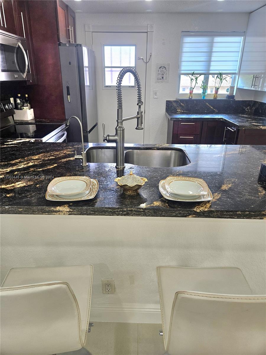 301 NE 14th Ave 207, Hallandale Beach, Florida 33009, 2 Bedrooms Bedrooms, ,2 BathroomsBathrooms,Residential,For Sale,301 NE 14th Ave 207,A11560446