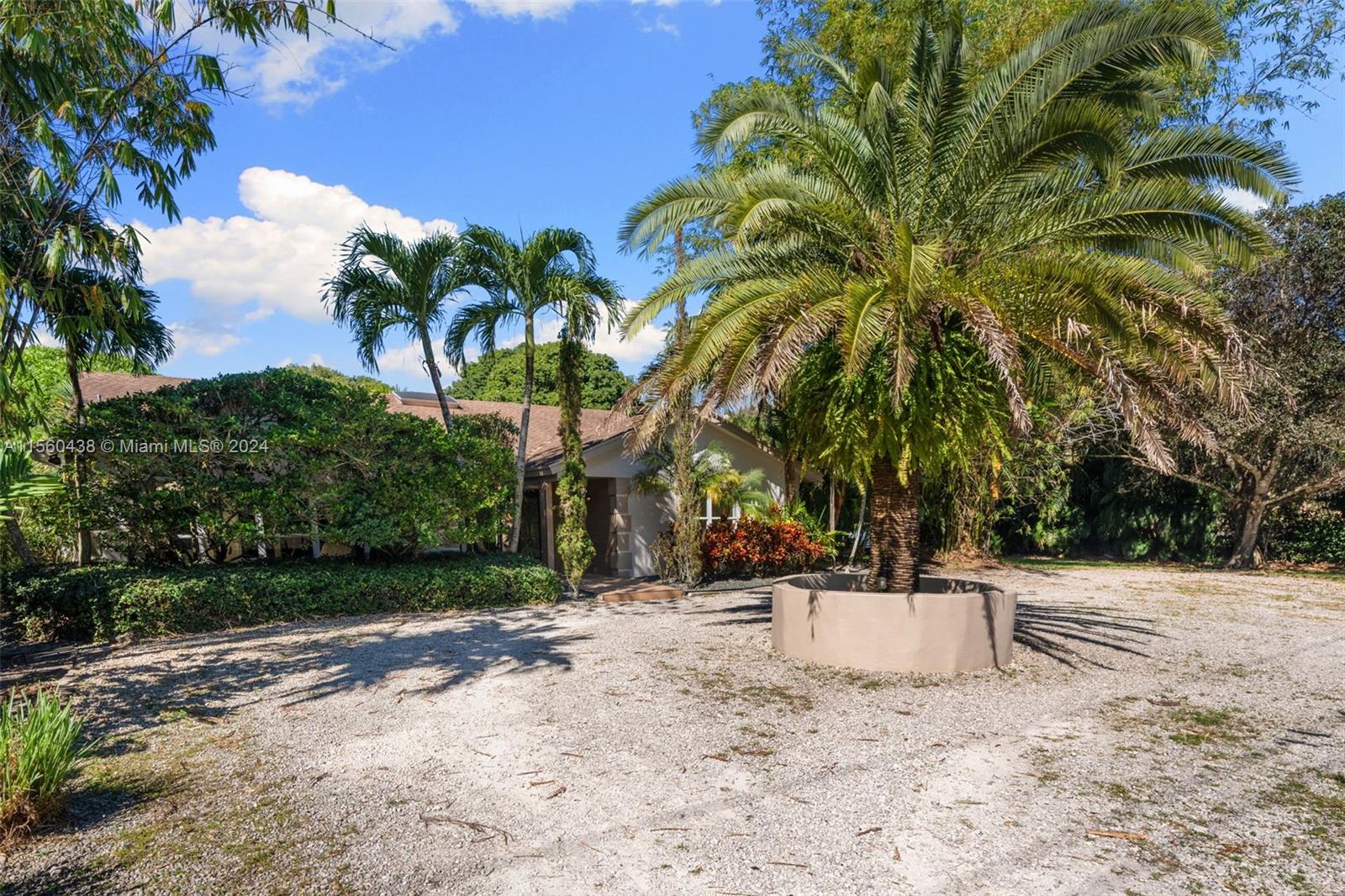 6411 SW 185th Way, Southwest Ranches, Florida 33332, 4 Bedrooms Bedrooms, ,2 BathroomsBathrooms,Residentiallease,For Rent,6411 SW 185th Way,A11560438