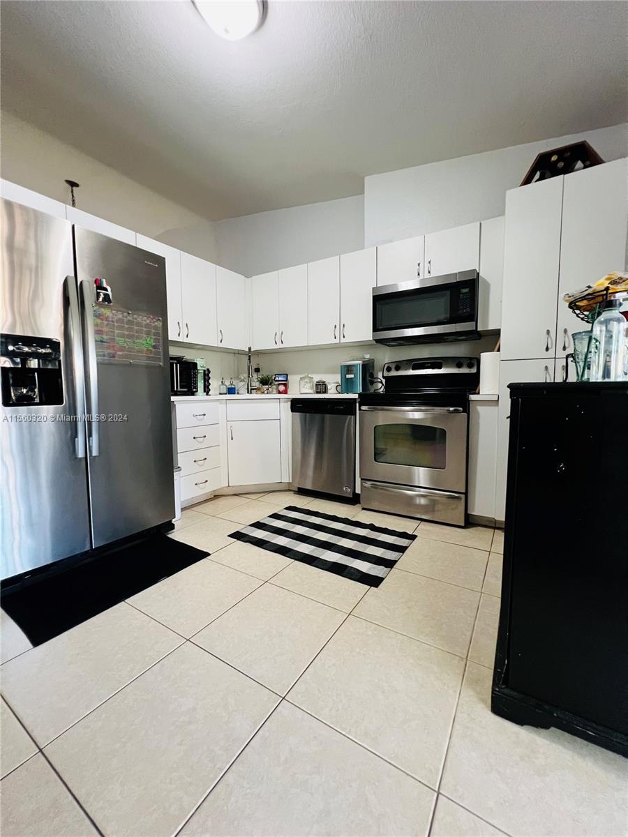 8255 NW 186th St 1002, Hialeah, Florida 33015, 3 Bedrooms Bedrooms, ,2 BathroomsBathrooms,Residential,For Sale,8255 NW 186th St 1002,A11560320