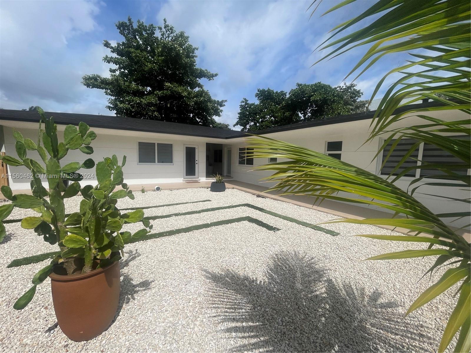 7800 NE 10th Ct 5, Miami, Florida 33138, ,1 BathroomBathrooms,Residentiallease,For Rent,7800 NE 10th Ct 5,A11560462