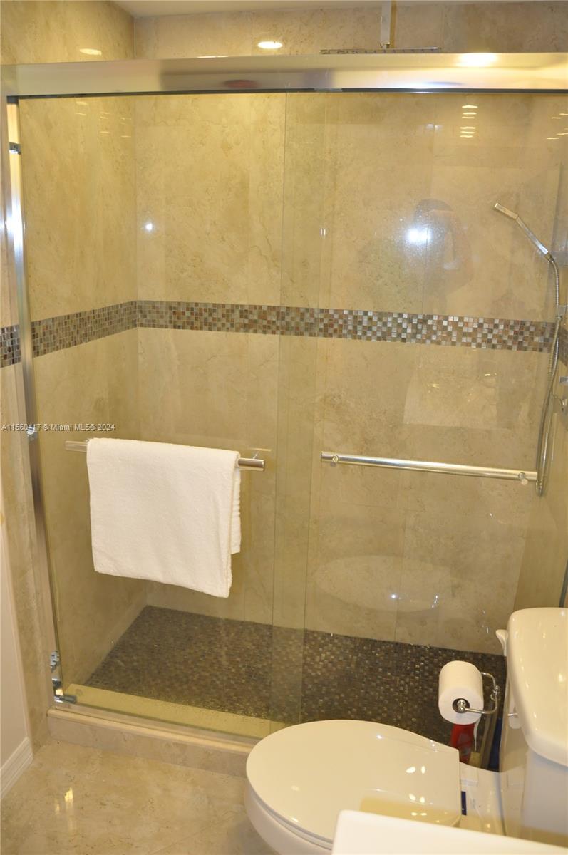 19801 E COUNTRY CLUB DR 4-104, Aventura, Florida 33180, 1 Bedroom Bedrooms, ,1 BathroomBathrooms,Residentiallease,For Rent,19801 E COUNTRY CLUB DR 4-104,A11560417