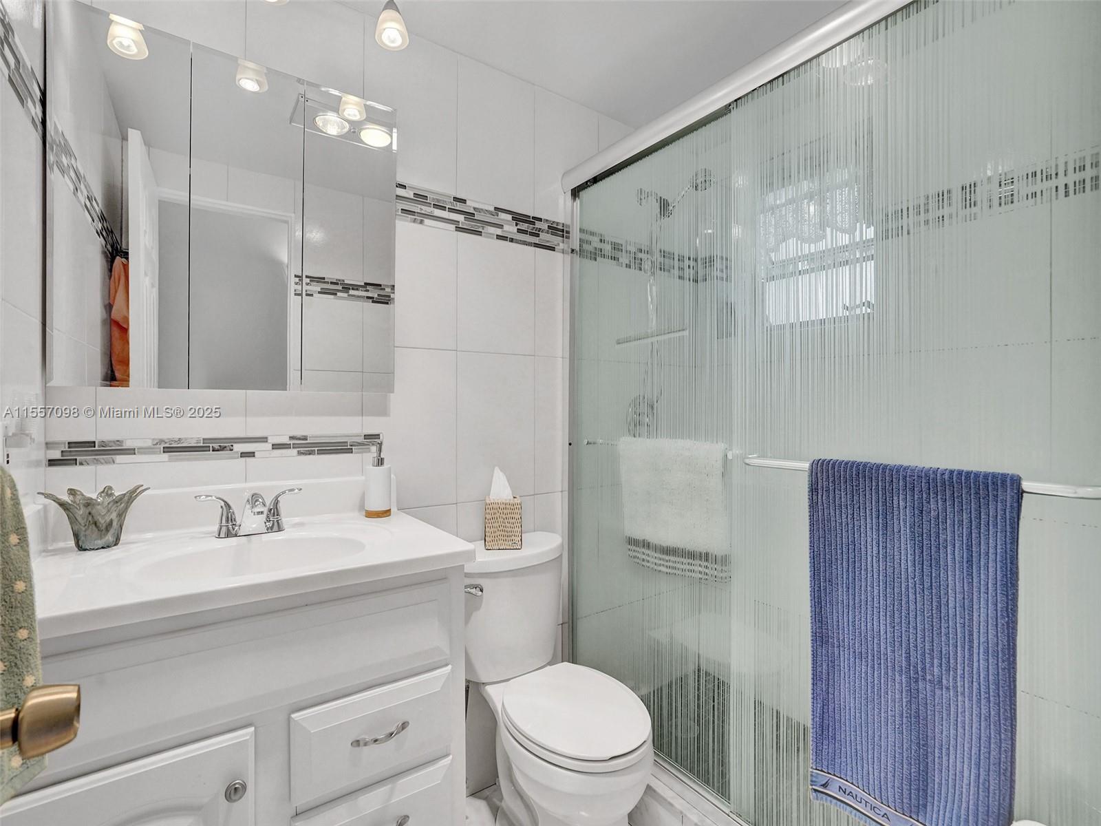 17090 NE 14th Ave 104, North Miami Beach, Florida 33162, 1 Bedroom Bedrooms, ,1 BathroomBathrooms,Residential,For Sale,17090 NE 14th Ave 104,A11557098
