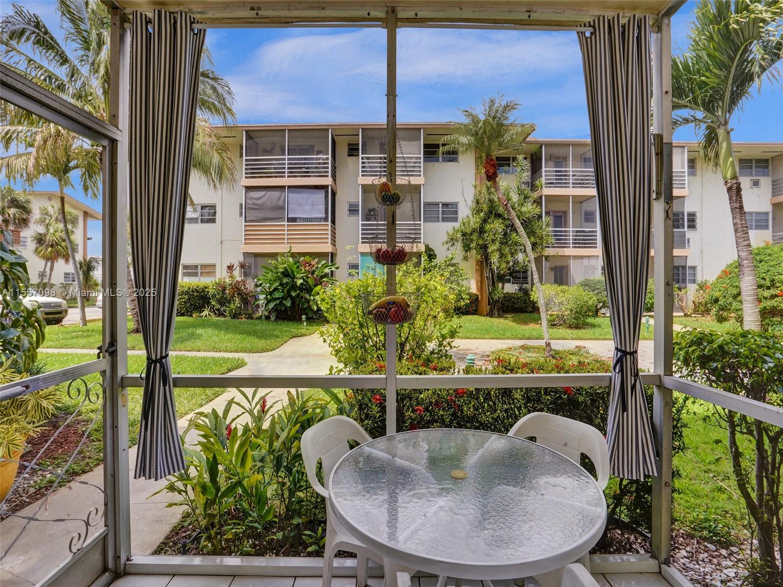 17090 NE 14th Ave 104, North Miami Beach, Florida 33162, 1 Bedroom Bedrooms, ,1 BathroomBathrooms,Residential,For Sale,17090 NE 14th Ave 104,A11557098