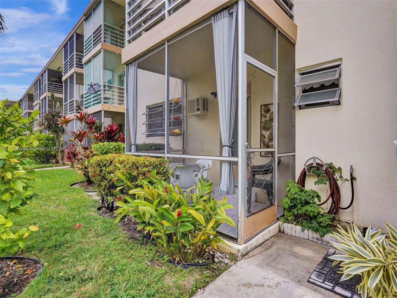 17090 NE 14th Ave 104, North Miami Beach, Florida 33162, 1 Bedroom Bedrooms, ,1 BathroomBathrooms,Residential,For Sale,17090 NE 14th Ave 104,A11557098