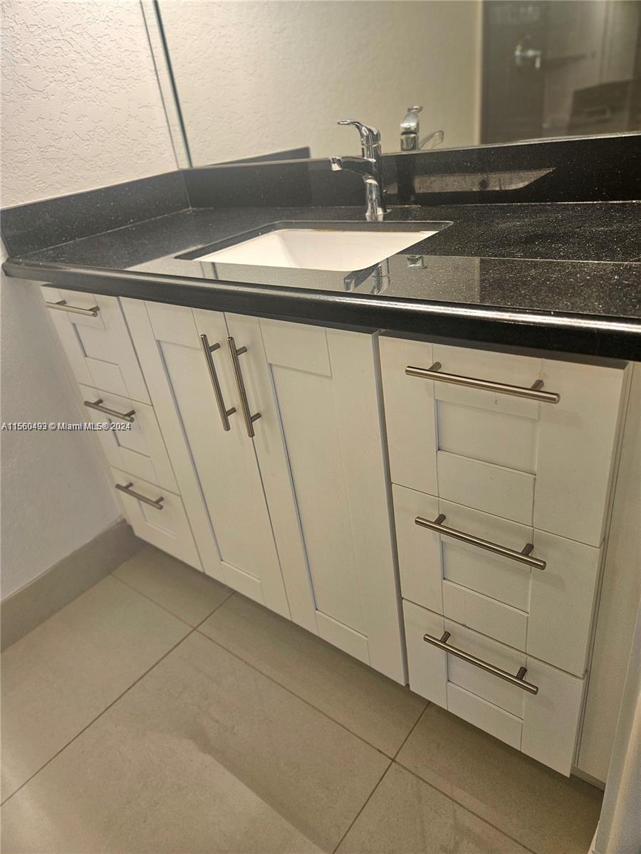 301 NE 14th Ave 207, Hallandale Beach, Florida 33009, 2 Bedrooms Bedrooms, ,2 BathroomsBathrooms,Residentiallease,For Rent,301 NE 14th Ave 207,A11560493