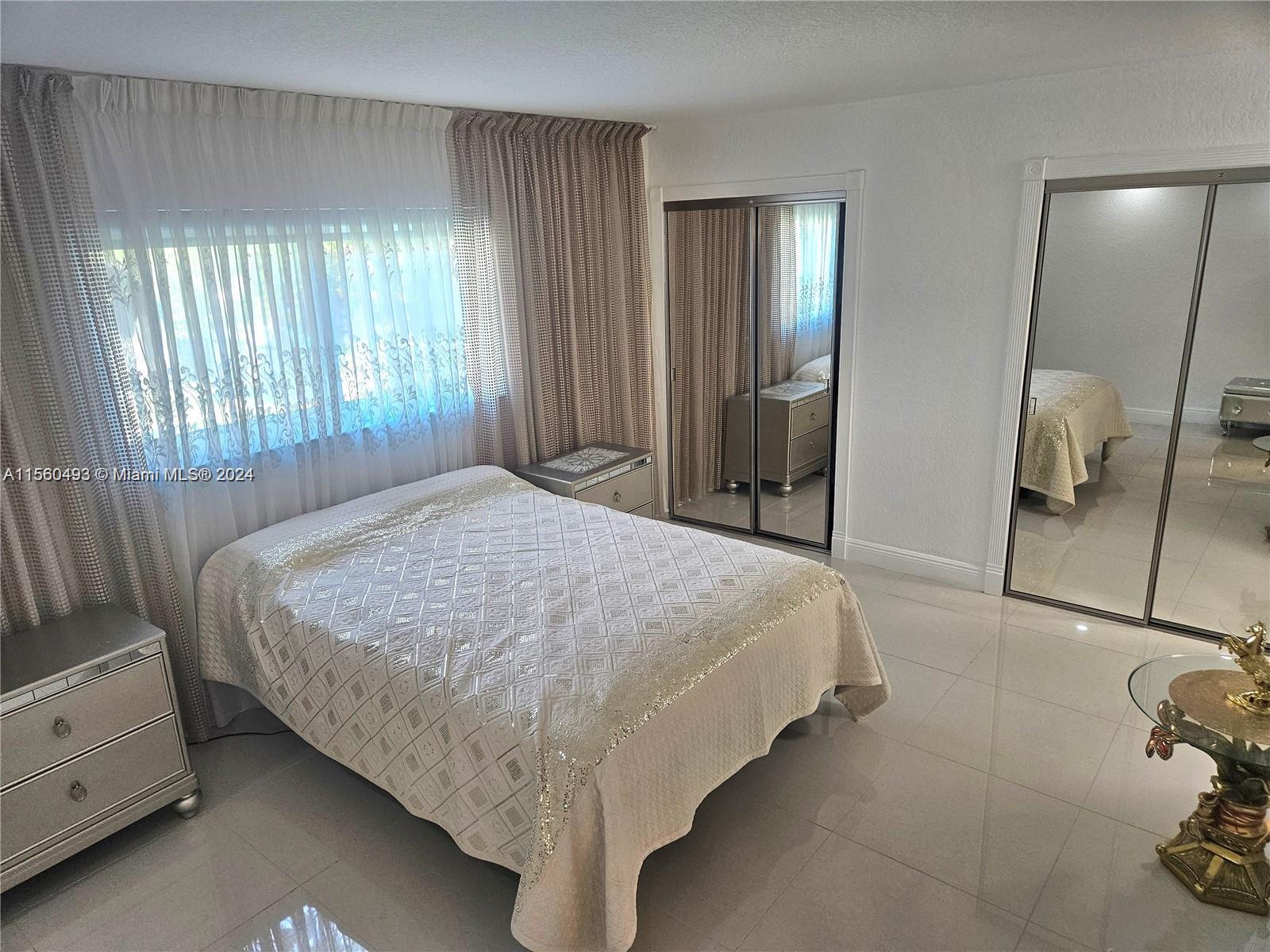 301 NE 14th Ave 207, Hallandale Beach, Florida 33009, 2 Bedrooms Bedrooms, ,2 BathroomsBathrooms,Residentiallease,For Rent,301 NE 14th Ave 207,A11560493