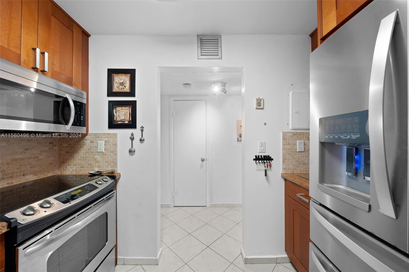 400 Leslie Dr 1117, Hallandale Beach, Florida 33009, 1 Bedroom Bedrooms, ,1 BathroomBathrooms,Residential,For Sale,400 Leslie Dr 1117,A11560496