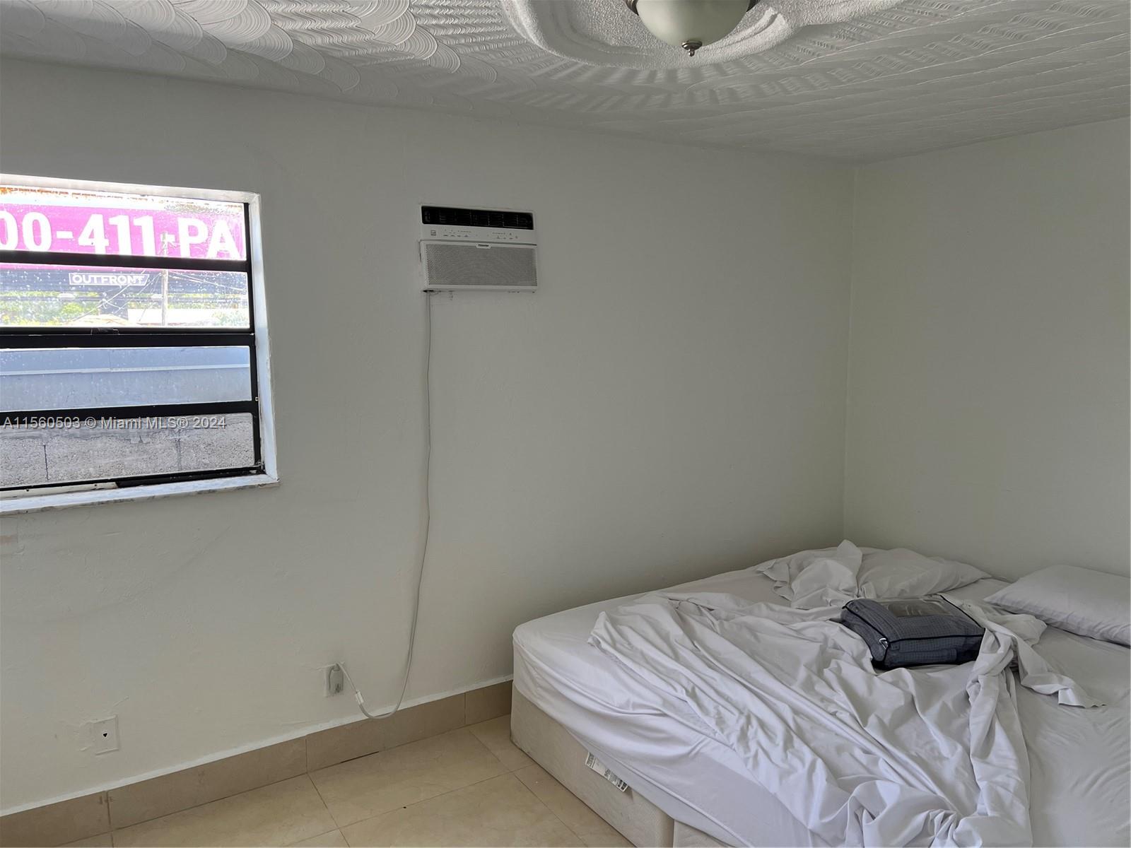 4826 Pembroke Rd 2, West Park, Florida 33021, 2 Bedrooms Bedrooms, ,1 BathroomBathrooms,Residentiallease,For Rent,4826 Pembroke Rd 2,A11560503