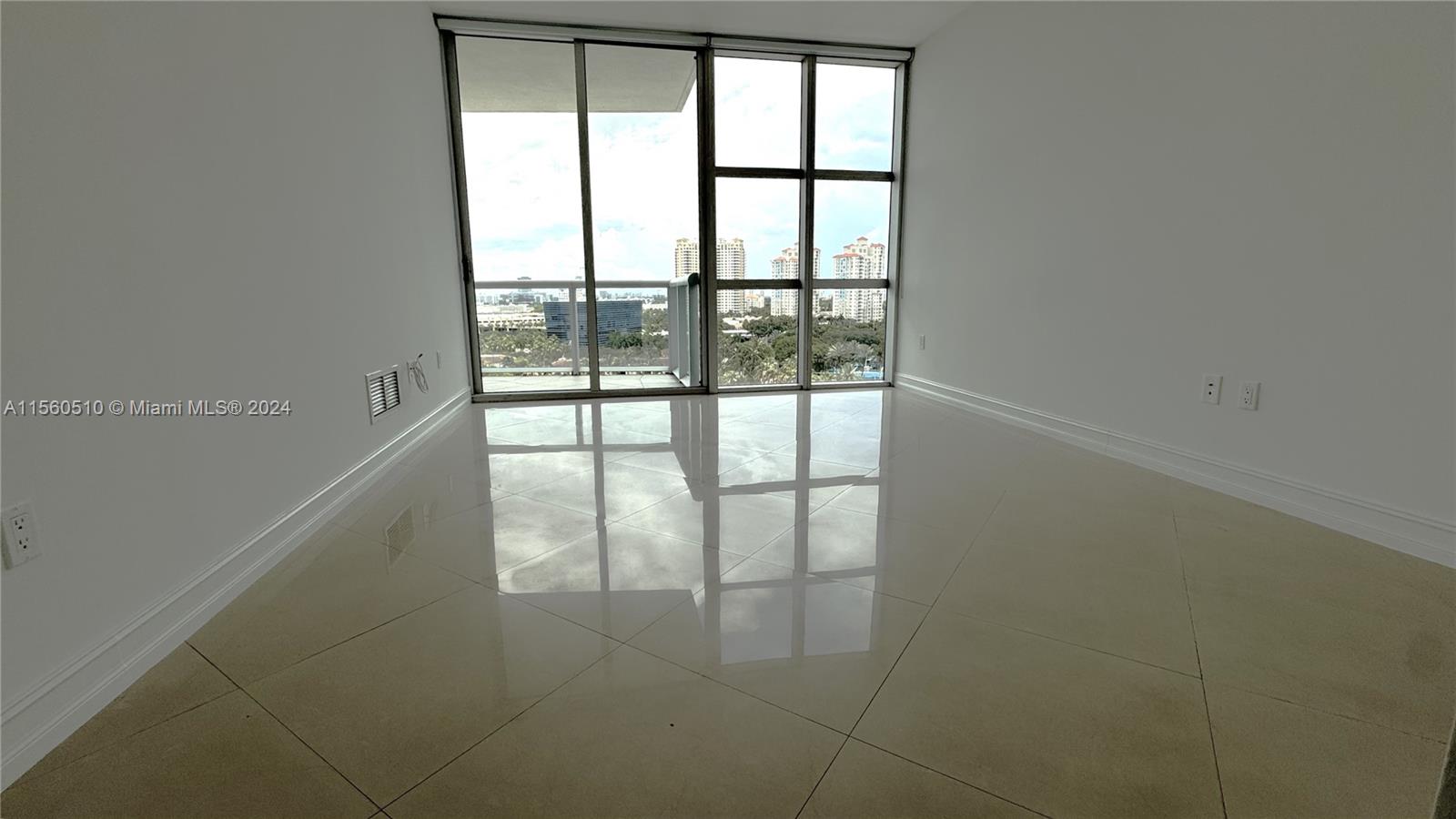 3131 NE 188th St 1-1102, Aventura, Florida 33180, 3 Bedrooms Bedrooms, ,2 BathroomsBathrooms,Residentiallease,For Rent,3131 NE 188th St 1-1102,A11560510