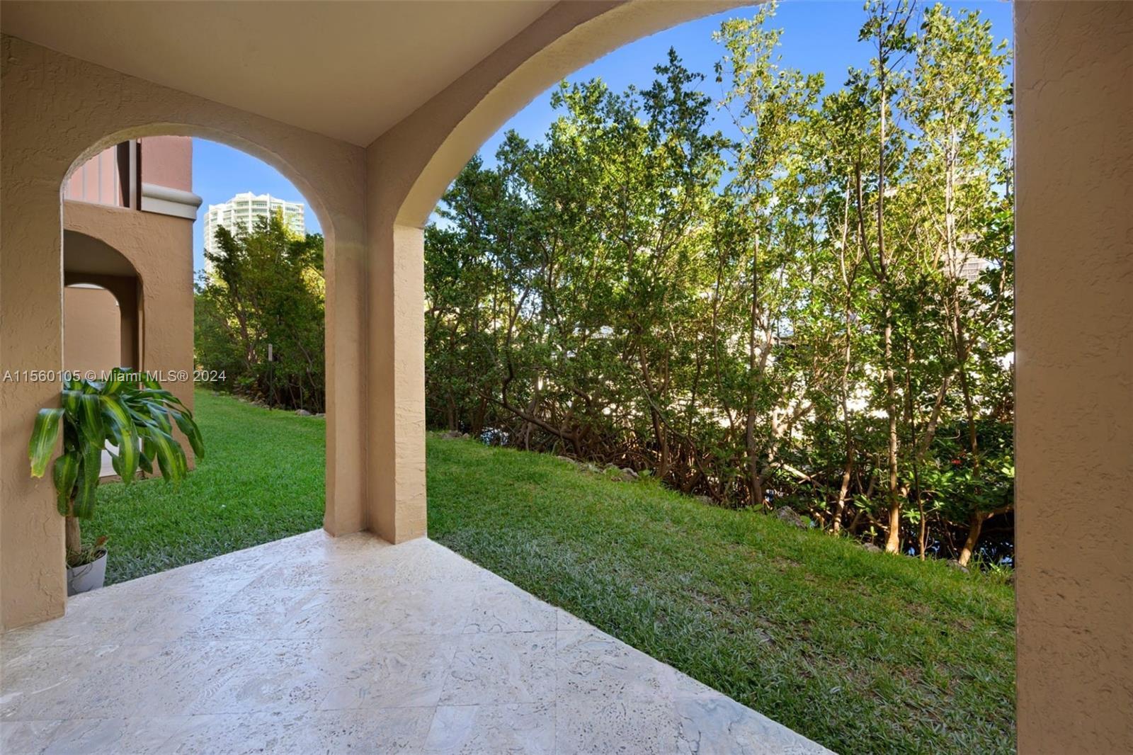 19901 E Country Club Dr 2108, Aventura, Florida 33180, 2 Bedrooms Bedrooms, ,2 BathroomsBathrooms,Residentiallease,For Rent,19901 E Country Club Dr 2108,A11560105