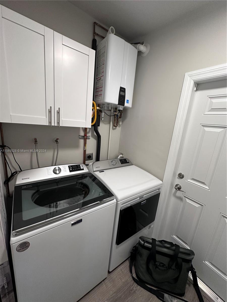 Fort Lauderdale, Florida 33315, 2 Bedrooms Bedrooms, ,2 BathroomsBathrooms,Residentiallease,For Rent,A11560528