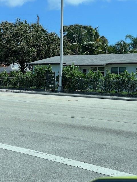 Miami, Florida 33145, 3 Bedrooms Bedrooms, ,2 BathroomsBathrooms,Residentiallease,For Rent,A11557258