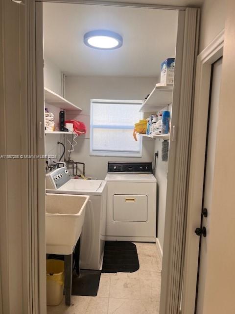 Miami, Florida 33145, 3 Bedrooms Bedrooms, ,2 BathroomsBathrooms,Residentiallease,For Rent,A11557258