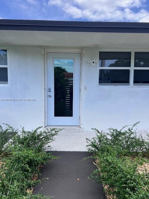 Miami, Florida 33145, 3 Bedrooms Bedrooms, ,2 BathroomsBathrooms,Residentiallease,For Rent,A11557258