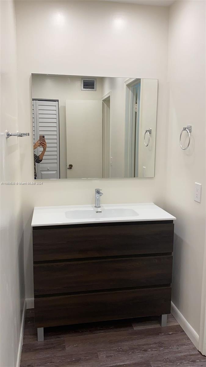 16750 NE 10th Ave 225, North Miami Beach, Florida 33162, 1 Bedroom Bedrooms, ,1 BathroomBathrooms,Residential,For Sale,16750 NE 10th Ave 225,A11560538