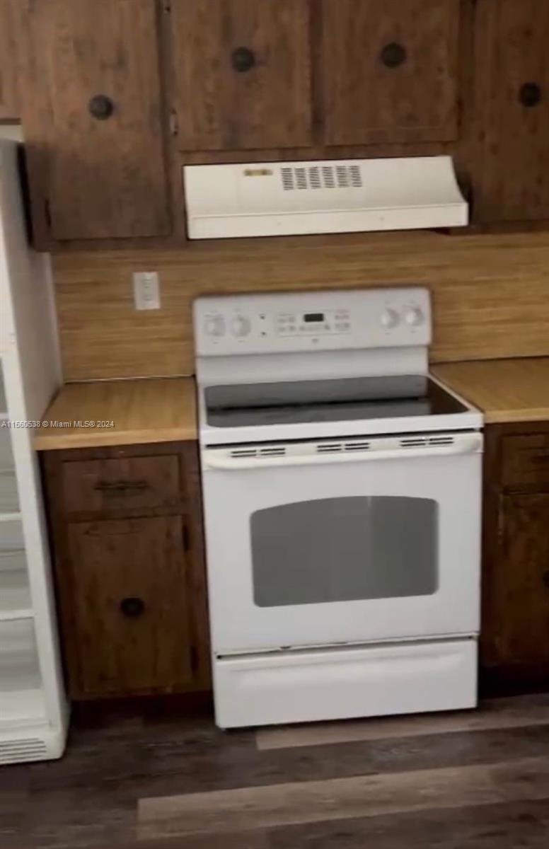 16750 NE 10th Ave 225, North Miami Beach, Florida 33162, 1 Bedroom Bedrooms, ,1 BathroomBathrooms,Residential,For Sale,16750 NE 10th Ave 225,A11560538