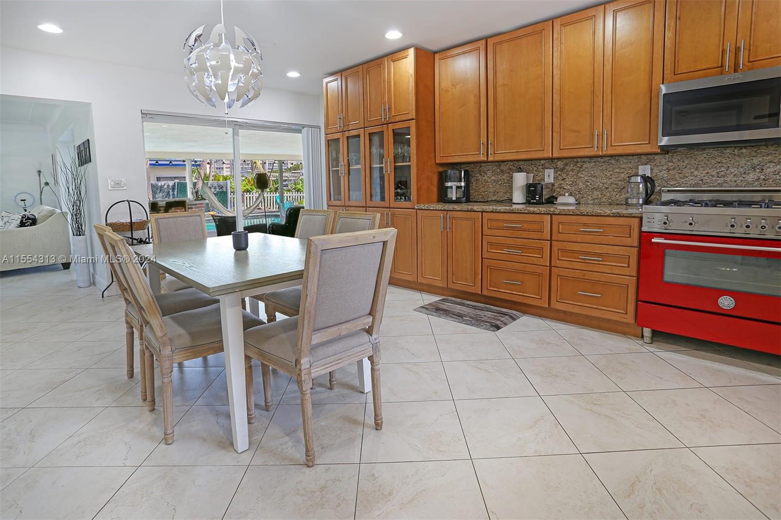 2760 NE 7th St, Pompano Beach, Florida 33062, 3 Bedrooms Bedrooms, ,2 BathroomsBathrooms,Residential,For Sale,2760 NE 7th St,A11554313