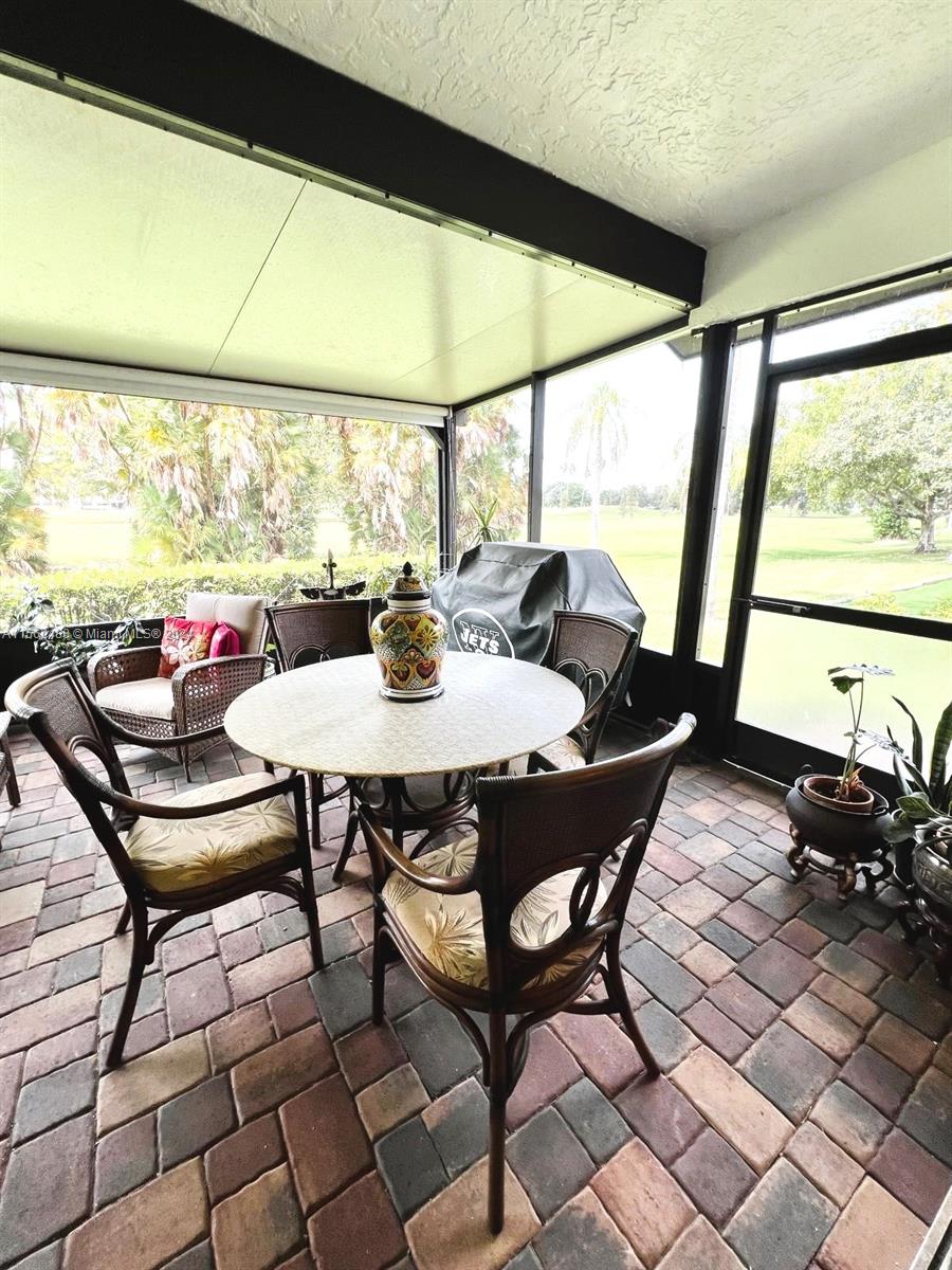 318 Fairway Cir 26, Weston, Florida 33326, 2 Bedrooms Bedrooms, ,2 BathroomsBathrooms,Residential,For Sale,318 Fairway Cir 26,A11560488