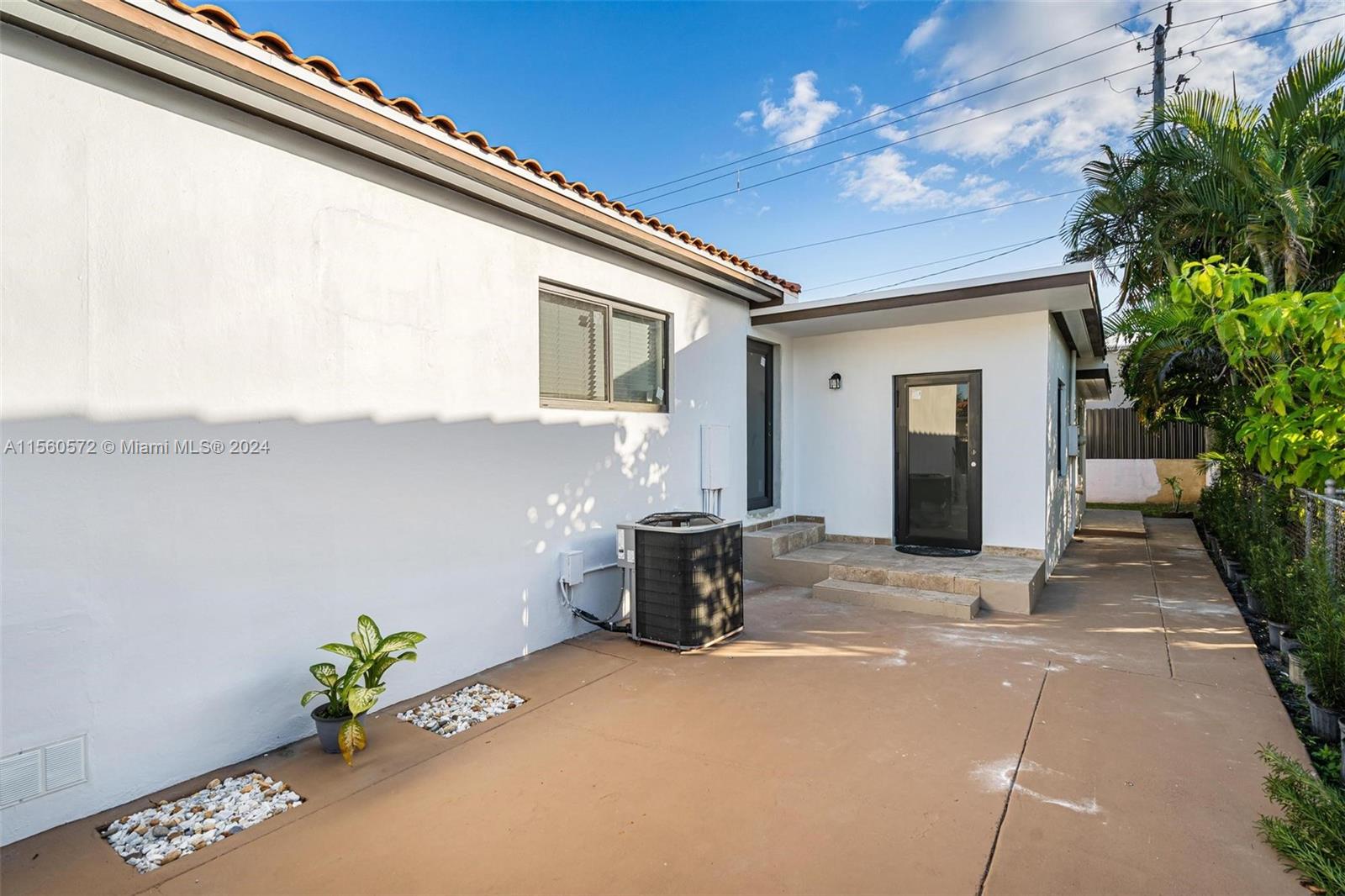 5170 SW 7th St, Miami, Florida 33134, 5 Bedrooms Bedrooms, ,2 BathroomsBathrooms,Residential,For Sale,5170 SW 7th St,A11560572
