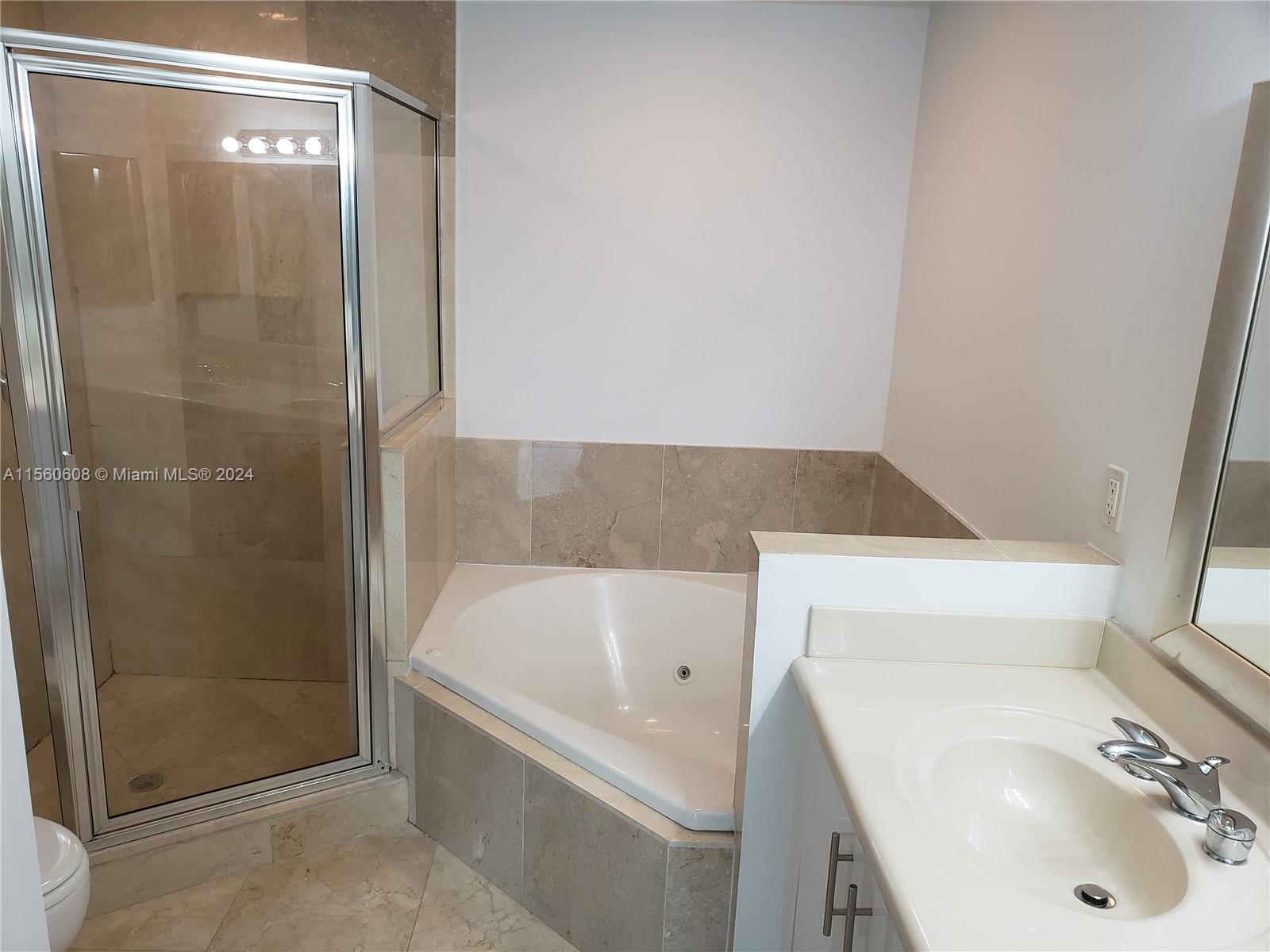 7900 Harbor Island Dr 1216, North Bay Village, Florida 33141, 2 Bedrooms Bedrooms, ,2 BathroomsBathrooms,Residentiallease,For Rent,7900 Harbor Island Dr 1216,A11560608