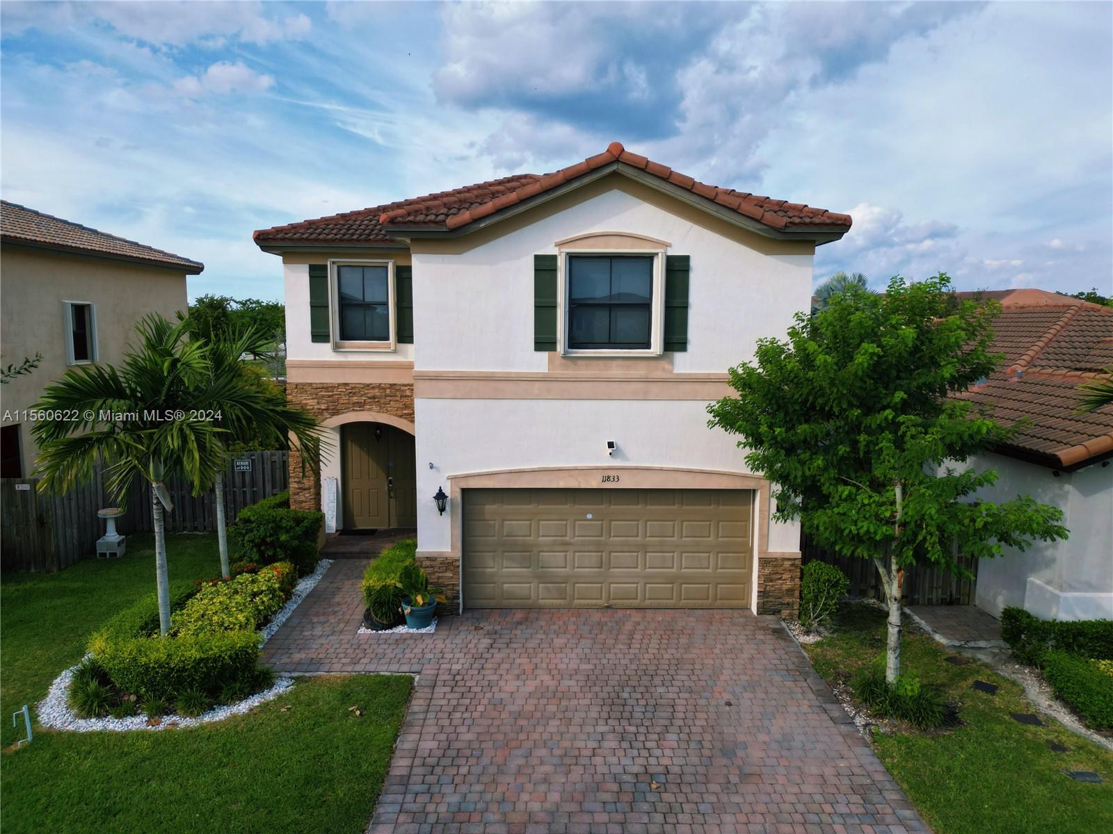 11833 SW 240th Ter  For Sale A11560622, FL