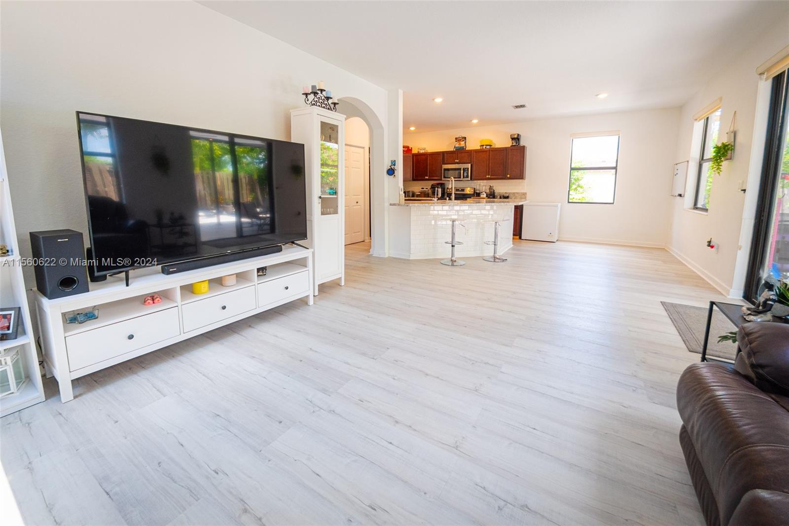 11833 SW 240th Ter, Homestead, Florida 33032, 4 Bedrooms Bedrooms, ,3 BathroomsBathrooms,Residential,For Sale,11833 SW 240th Ter,A11560622