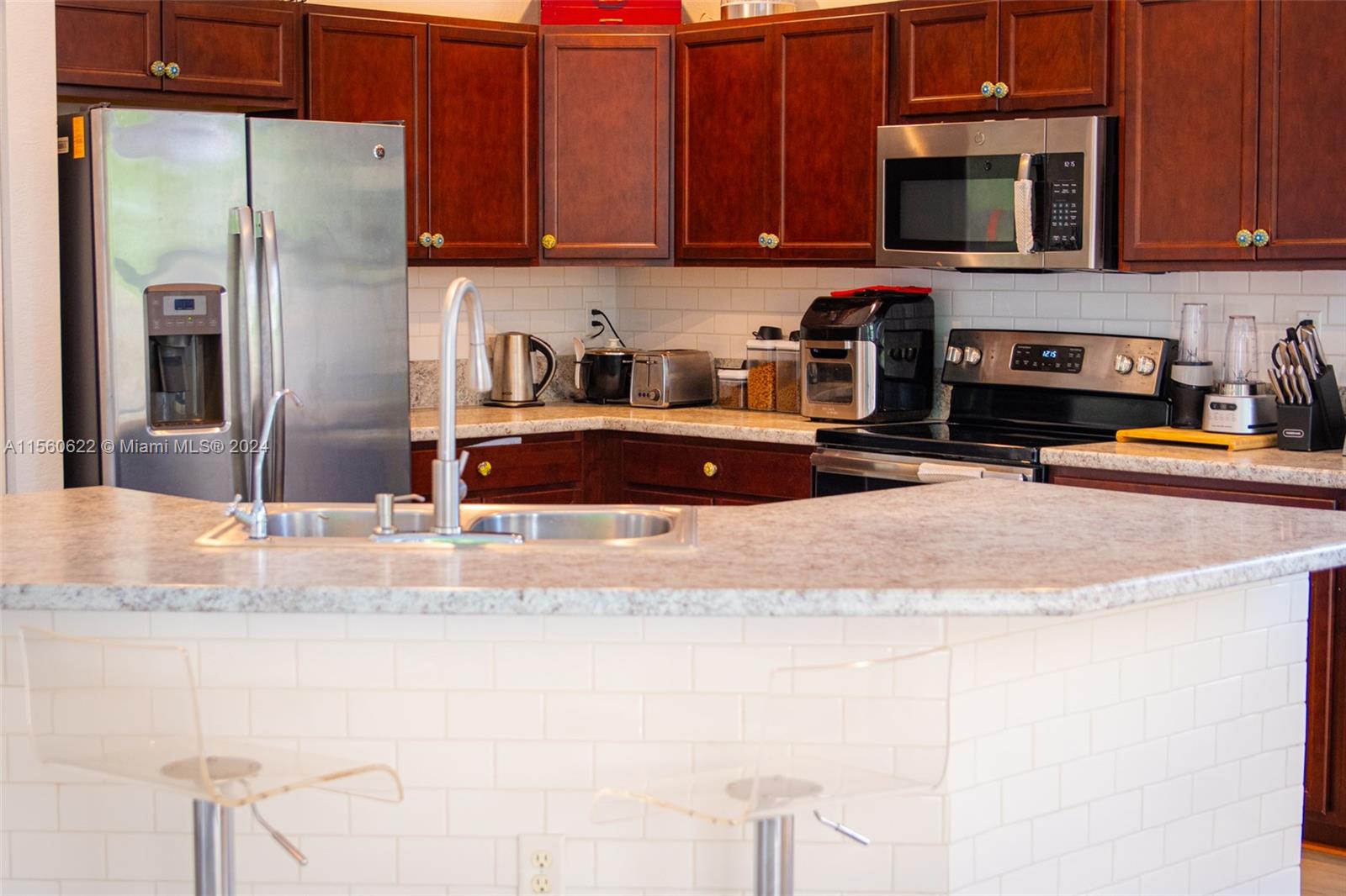 11833 SW 240th Ter, Homestead, Florida 33032, 4 Bedrooms Bedrooms, ,3 BathroomsBathrooms,Residential,For Sale,11833 SW 240th Ter,A11560622