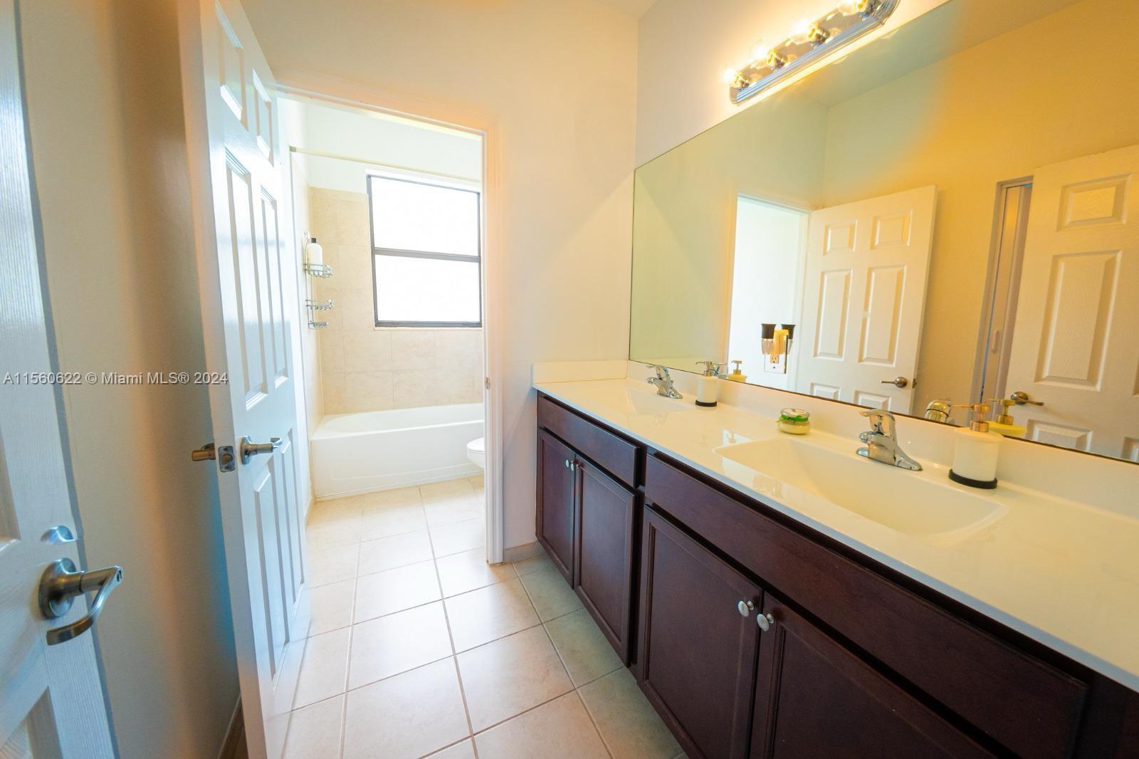 11833 SW 240th Ter, Homestead, Florida 33032, 4 Bedrooms Bedrooms, ,3 BathroomsBathrooms,Residential,For Sale,11833 SW 240th Ter,A11560622