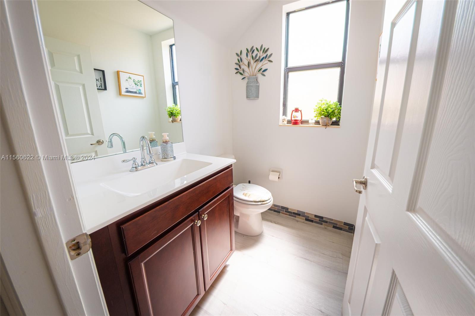 11833 SW 240th Ter, Homestead, Florida 33032, 4 Bedrooms Bedrooms, ,3 BathroomsBathrooms,Residential,For Sale,11833 SW 240th Ter,A11560622