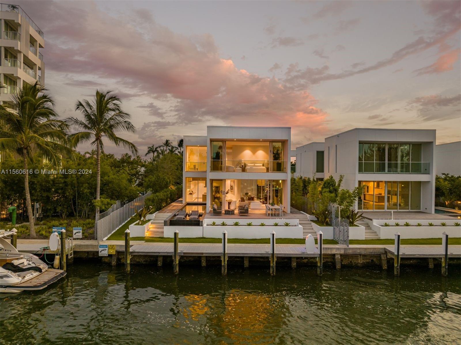 1011 W 48th St - The Ritz Carlton Residences, Miami Beach, Florida 33140, 4 Bedrooms Bedrooms, ,4 BathroomsBathrooms,Residentiallease,For Rent,1011 W 48th St - The Ritz Carlton Residences,A11560616
