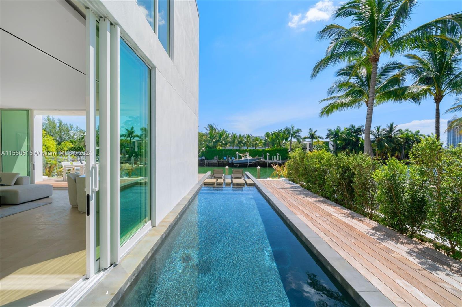 1011 W 48th St - The Ritz Carlton Residences, Miami Beach, Florida 33140, 4 Bedrooms Bedrooms, ,4 BathroomsBathrooms,Residentiallease,For Rent,1011 W 48th St - The Ritz Carlton Residences,A11560616