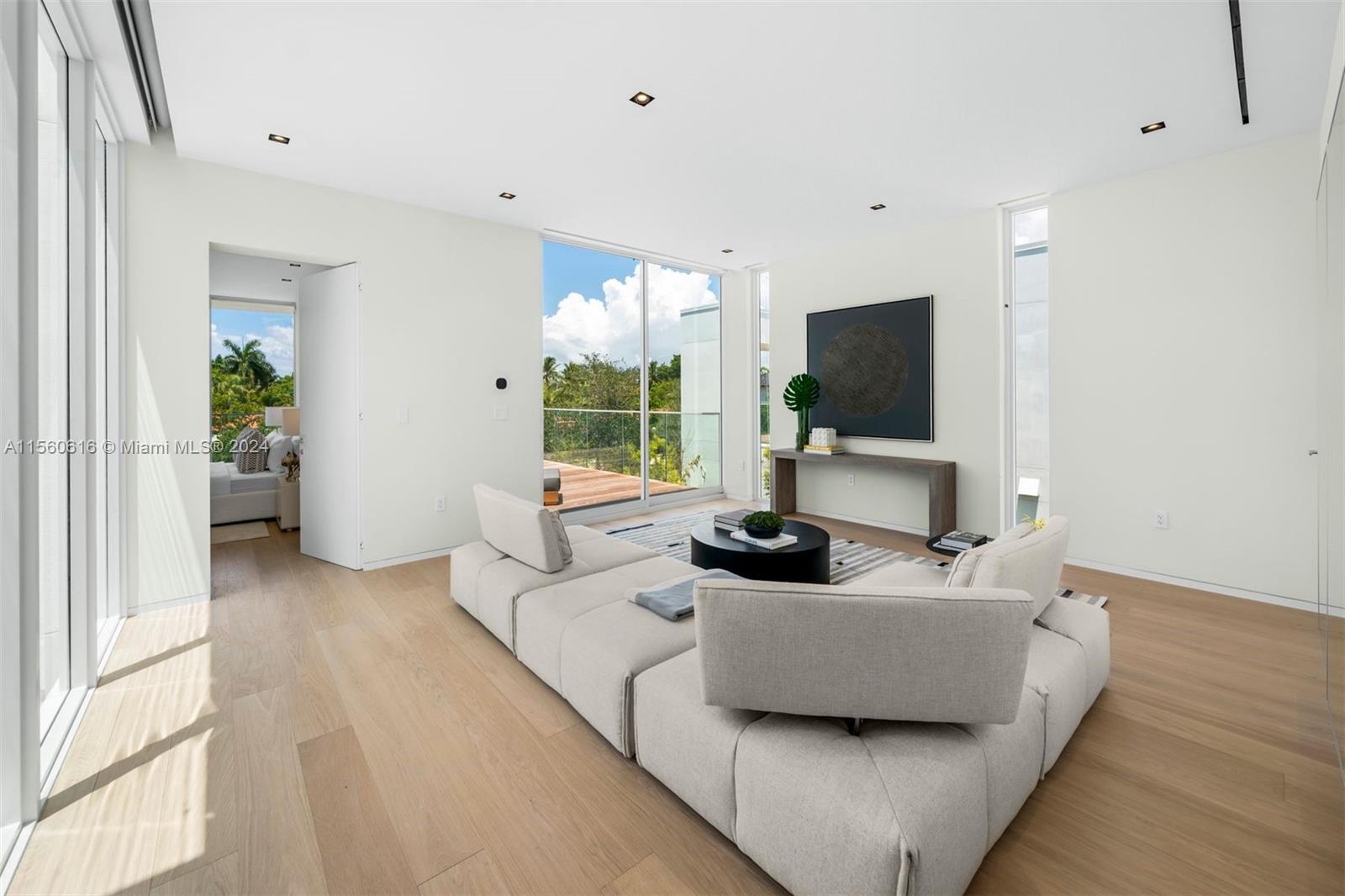 1011 W 48th St - The Ritz Carlton Residences, Miami Beach, Florida 33140, 4 Bedrooms Bedrooms, ,4 BathroomsBathrooms,Residentiallease,For Rent,1011 W 48th St - The Ritz Carlton Residences,A11560616