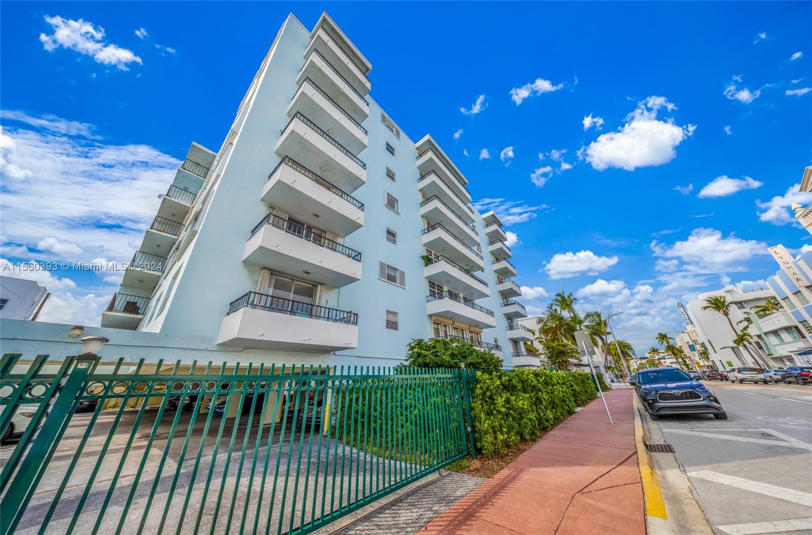 720 Collins Ave 406, Miami Beach, Florida 33139, 1 Bedroom Bedrooms, ,1 BathroomBathrooms,Residentiallease,For Rent,720 Collins Ave 406,A11560393