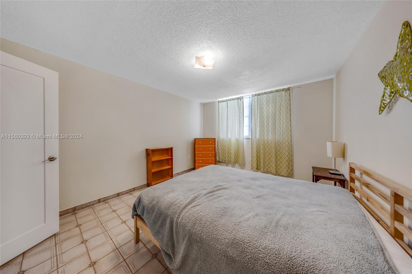 720 Collins Ave 406, Miami Beach, Florida 33139, 1 Bedroom Bedrooms, ,1 BathroomBathrooms,Residentiallease,For Rent,720 Collins Ave 406,A11560393