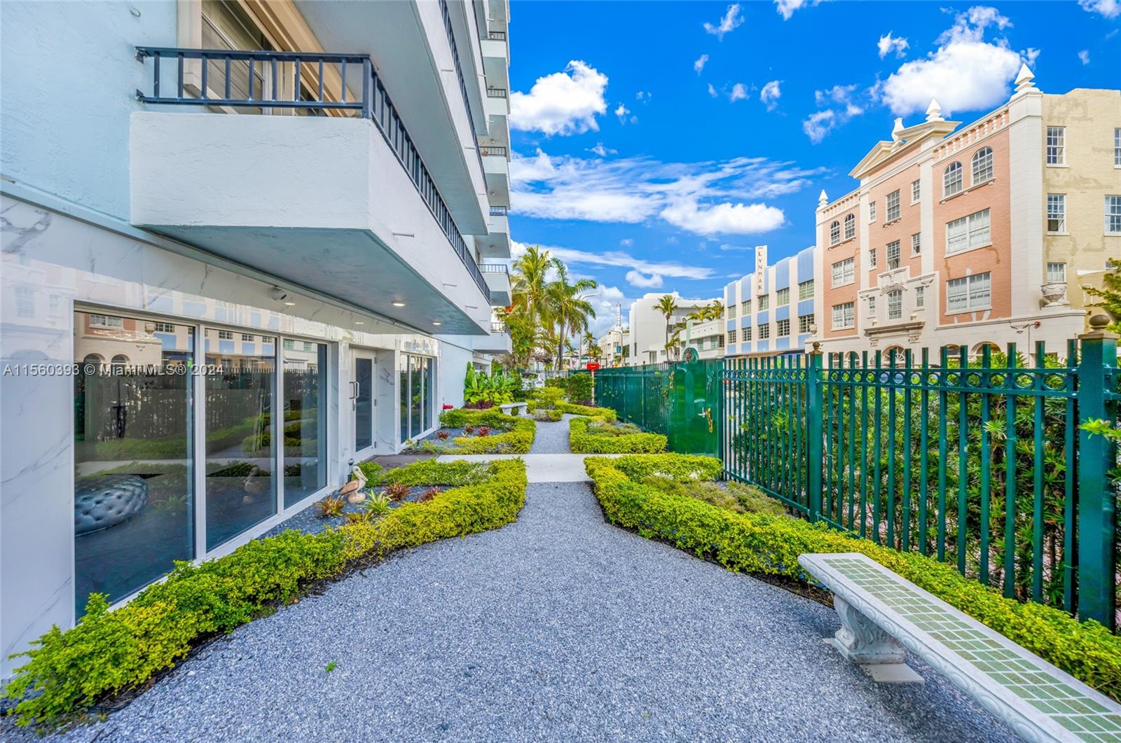 720 Collins Ave 406, Miami Beach, Florida 33139, 1 Bedroom Bedrooms, ,1 BathroomBathrooms,Residentiallease,For Rent,720 Collins Ave 406,A11560393