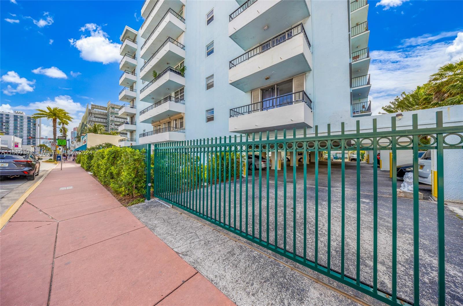 720 Collins Ave 406, Miami Beach, Florida 33139, 1 Bedroom Bedrooms, ,1 BathroomBathrooms,Residentiallease,For Rent,720 Collins Ave 406,A11560393