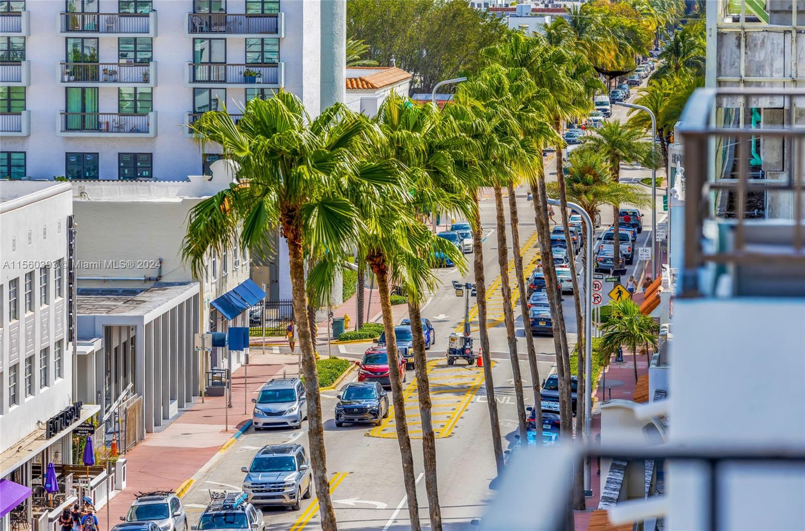 720 Collins Ave 406, Miami Beach, Florida 33139, 1 Bedroom Bedrooms, ,1 BathroomBathrooms,Residentiallease,For Rent,720 Collins Ave 406,A11560393