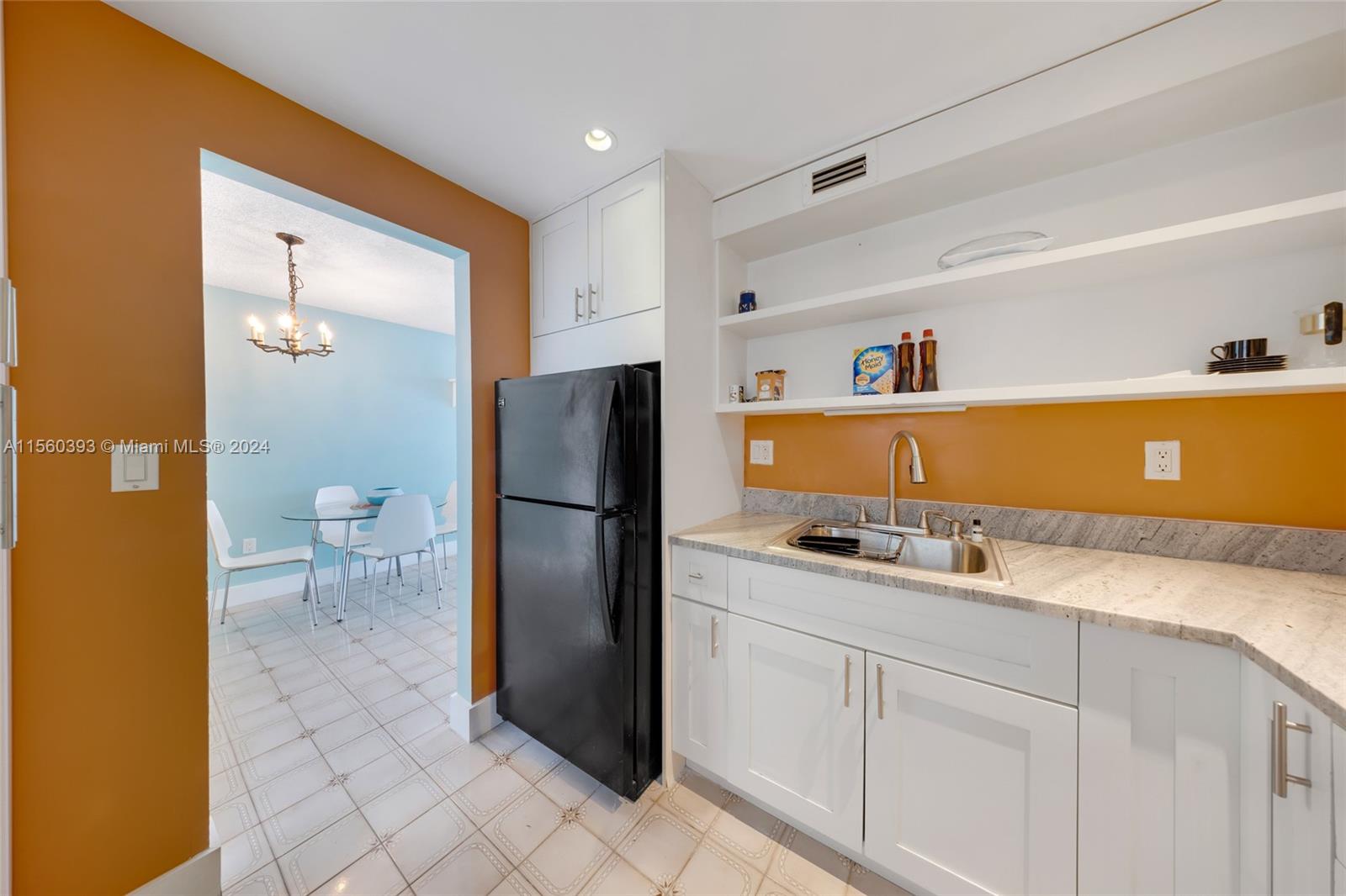 720 Collins Ave 406, Miami Beach, Florida 33139, 1 Bedroom Bedrooms, ,1 BathroomBathrooms,Residentiallease,For Rent,720 Collins Ave 406,A11560393
