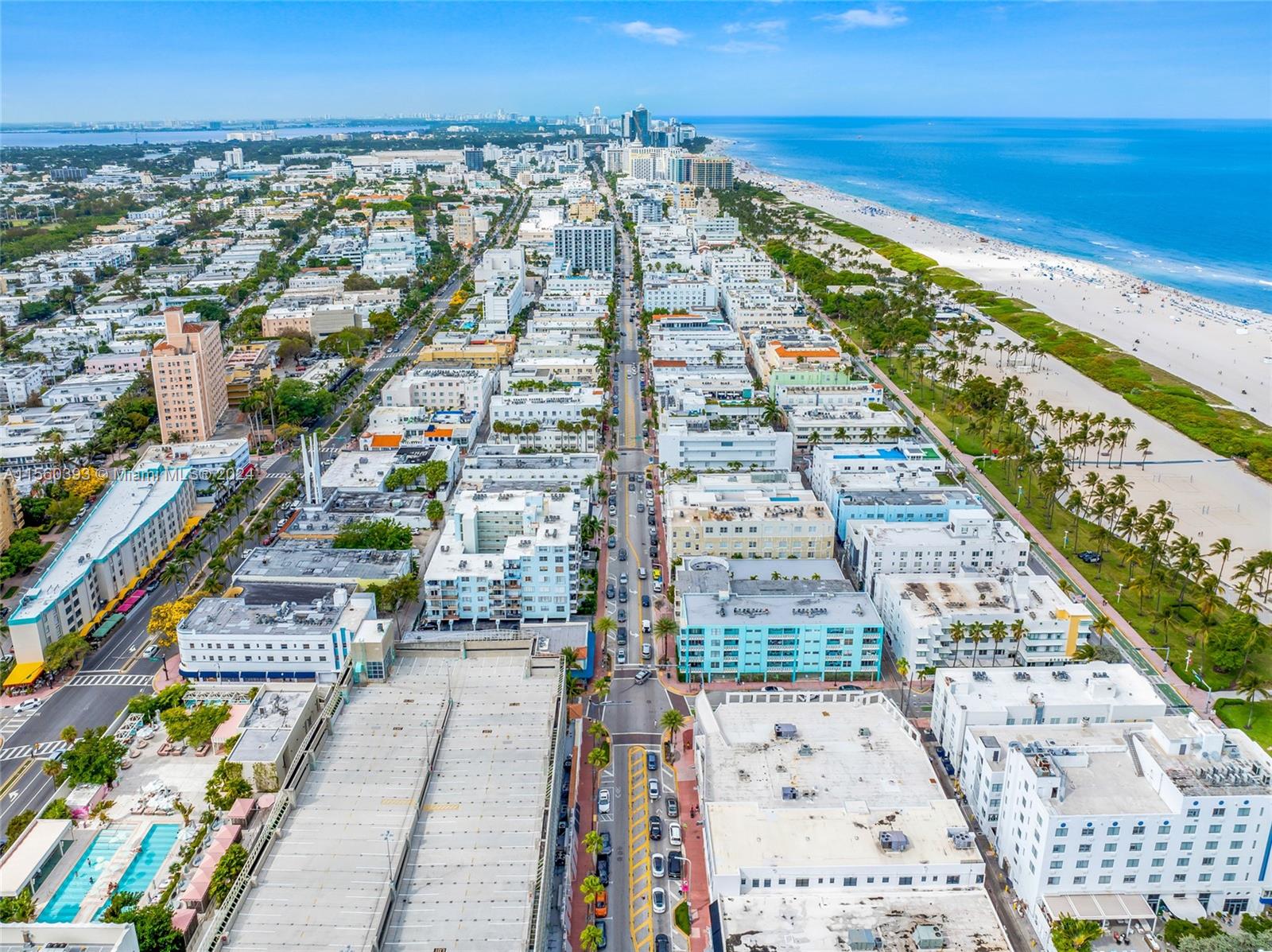 720 Collins Ave 406, Miami Beach, Florida 33139, 1 Bedroom Bedrooms, ,1 BathroomBathrooms,Residentiallease,For Rent,720 Collins Ave 406,A11560393