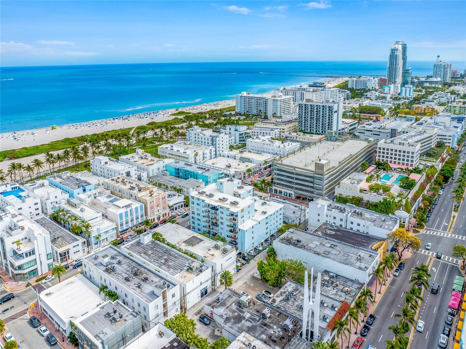 720 Collins Ave 406, Miami Beach, Florida 33139, 1 Bedroom Bedrooms, ,1 BathroomBathrooms,Residentiallease,For Rent,720 Collins Ave 406,A11560393