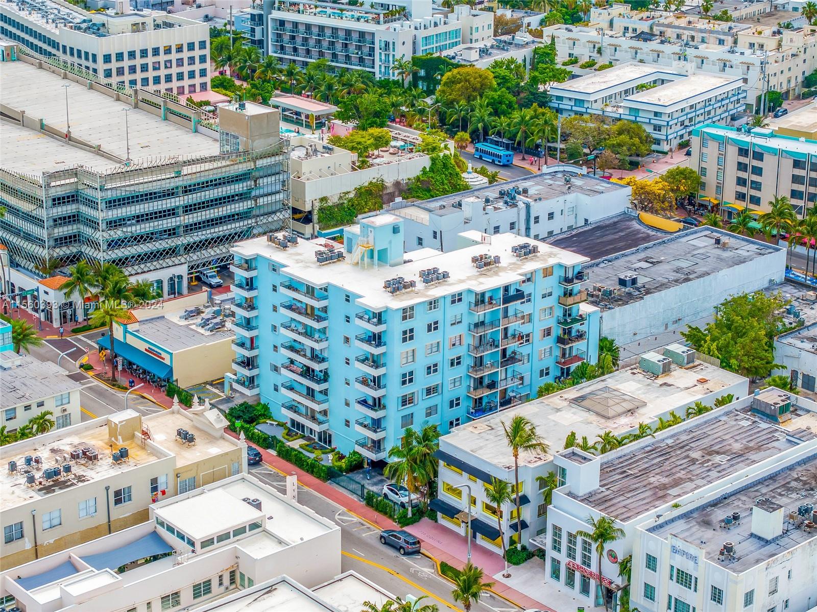 720 Collins Ave 406, Miami Beach, Florida 33139, 1 Bedroom Bedrooms, ,1 BathroomBathrooms,Residentiallease,For Rent,720 Collins Ave 406,A11560393