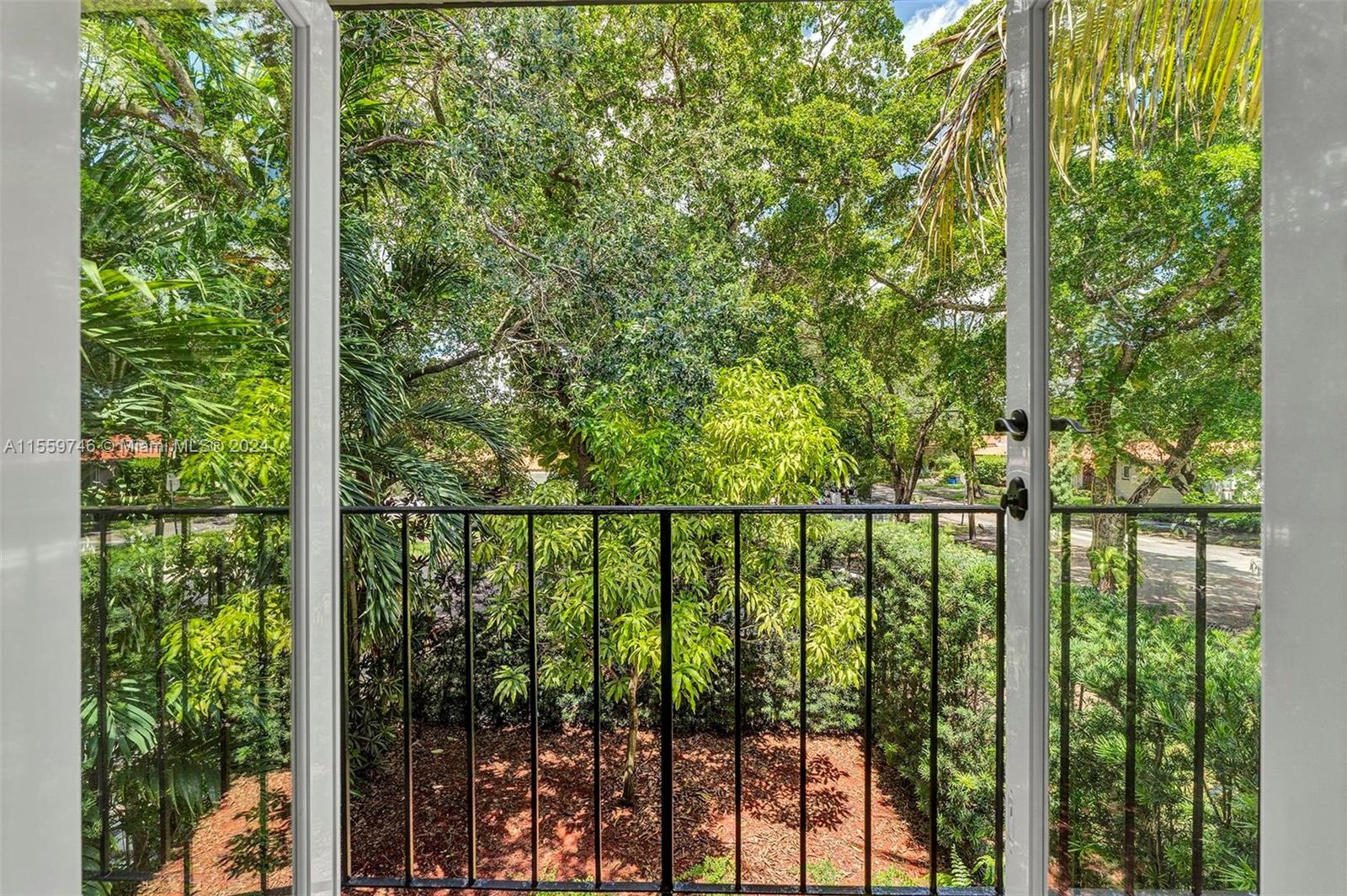 1226 San Miguel Ave, Coral Gables, Florida 33134, 3 Bedrooms Bedrooms, ,2 BathroomsBathrooms,Residential,For Sale,1226 San Miguel Ave,A11559746