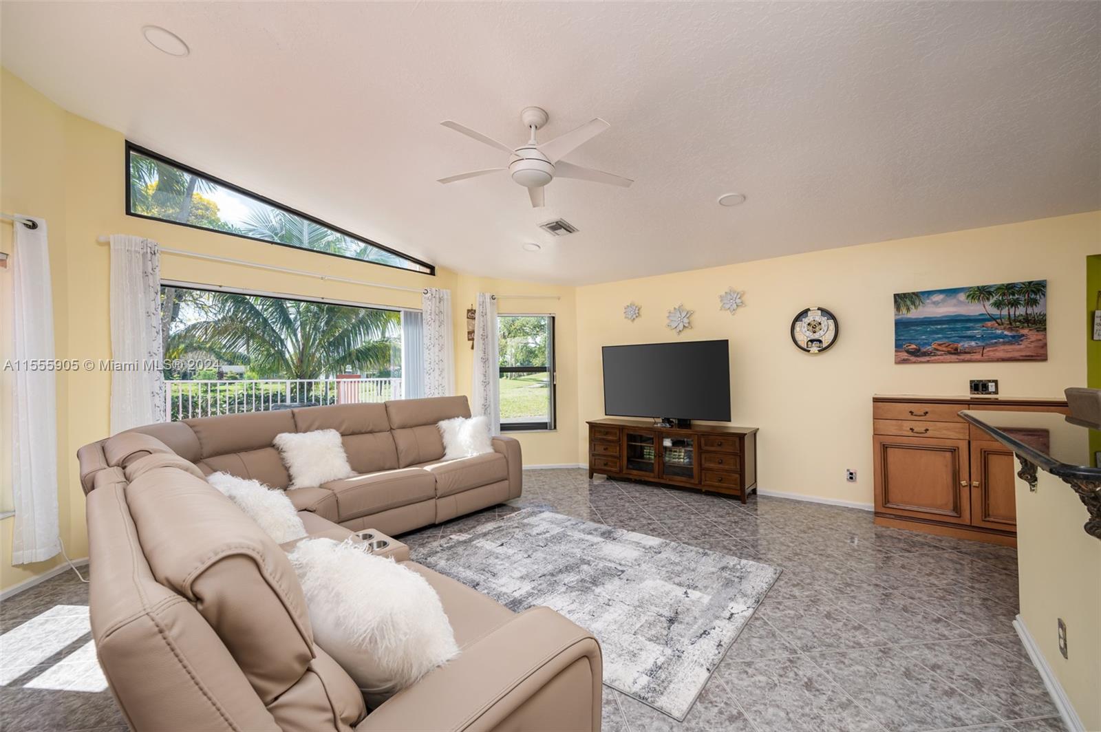 7824 NW 83rd St, Tamarac, Florida 33321, 3 Bedrooms Bedrooms, 1 Room Rooms,2 BathroomsBathrooms,Residential,For Sale,7824 NW 83rd St,A11555905