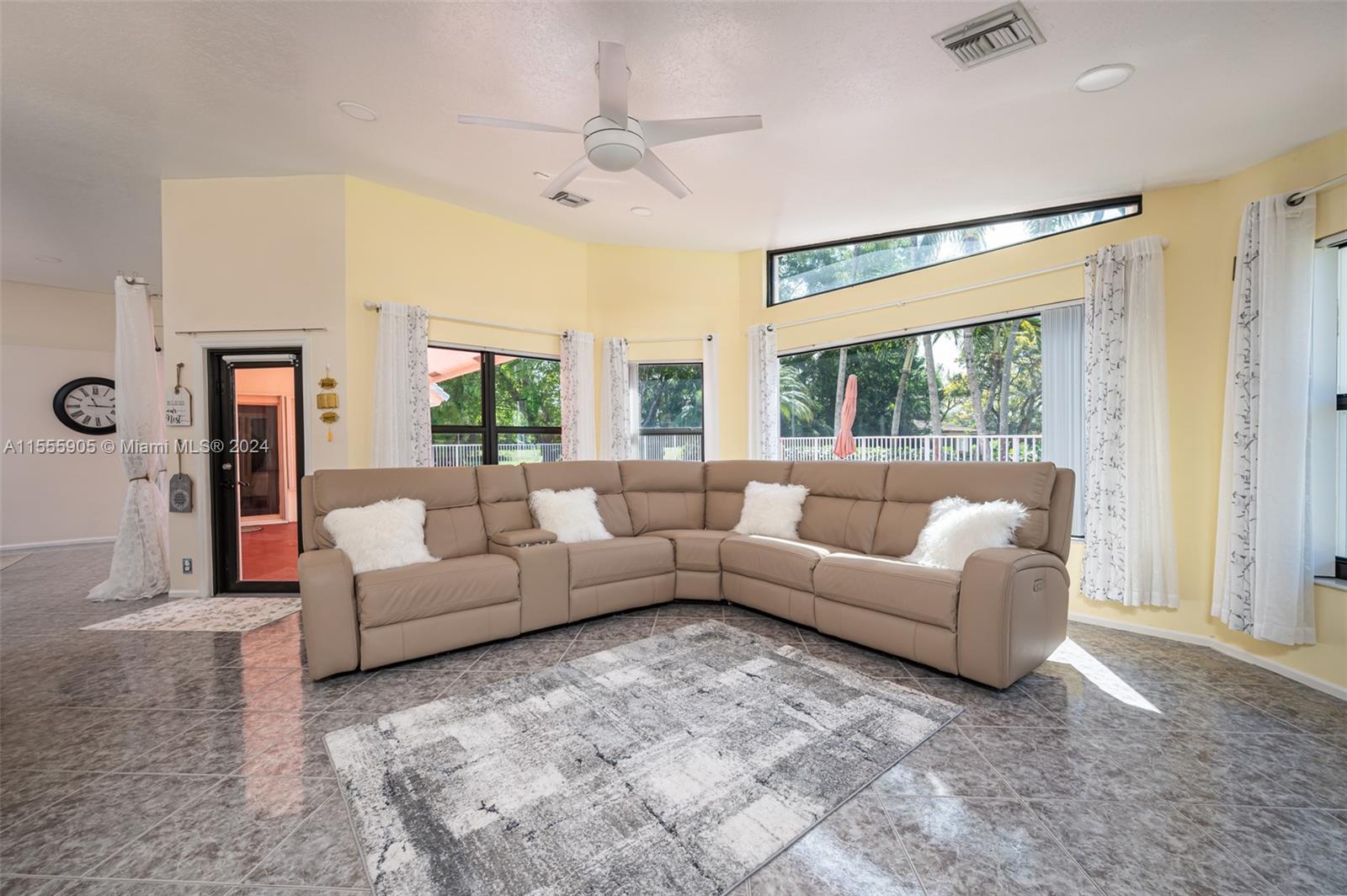 7824 NW 83rd St, Tamarac, Florida 33321, 3 Bedrooms Bedrooms, 1 Room Rooms,2 BathroomsBathrooms,Residential,For Sale,7824 NW 83rd St,A11555905