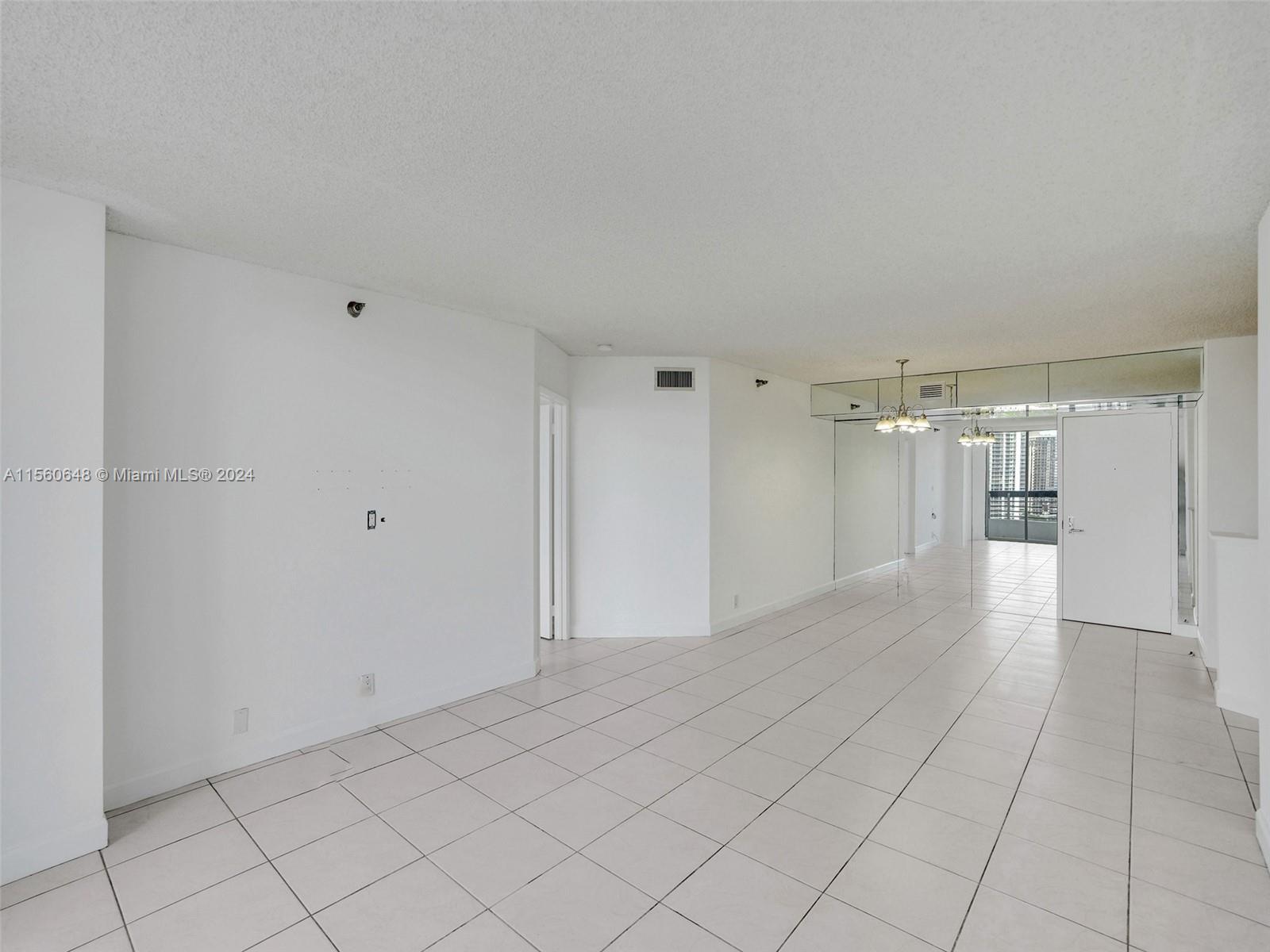 3400 192nd ST 1811, Aventura, Florida 33180, 2 Bedrooms Bedrooms, ,2 BathroomsBathrooms,Residentiallease,For Rent,3400 192nd ST 1811,A11560648