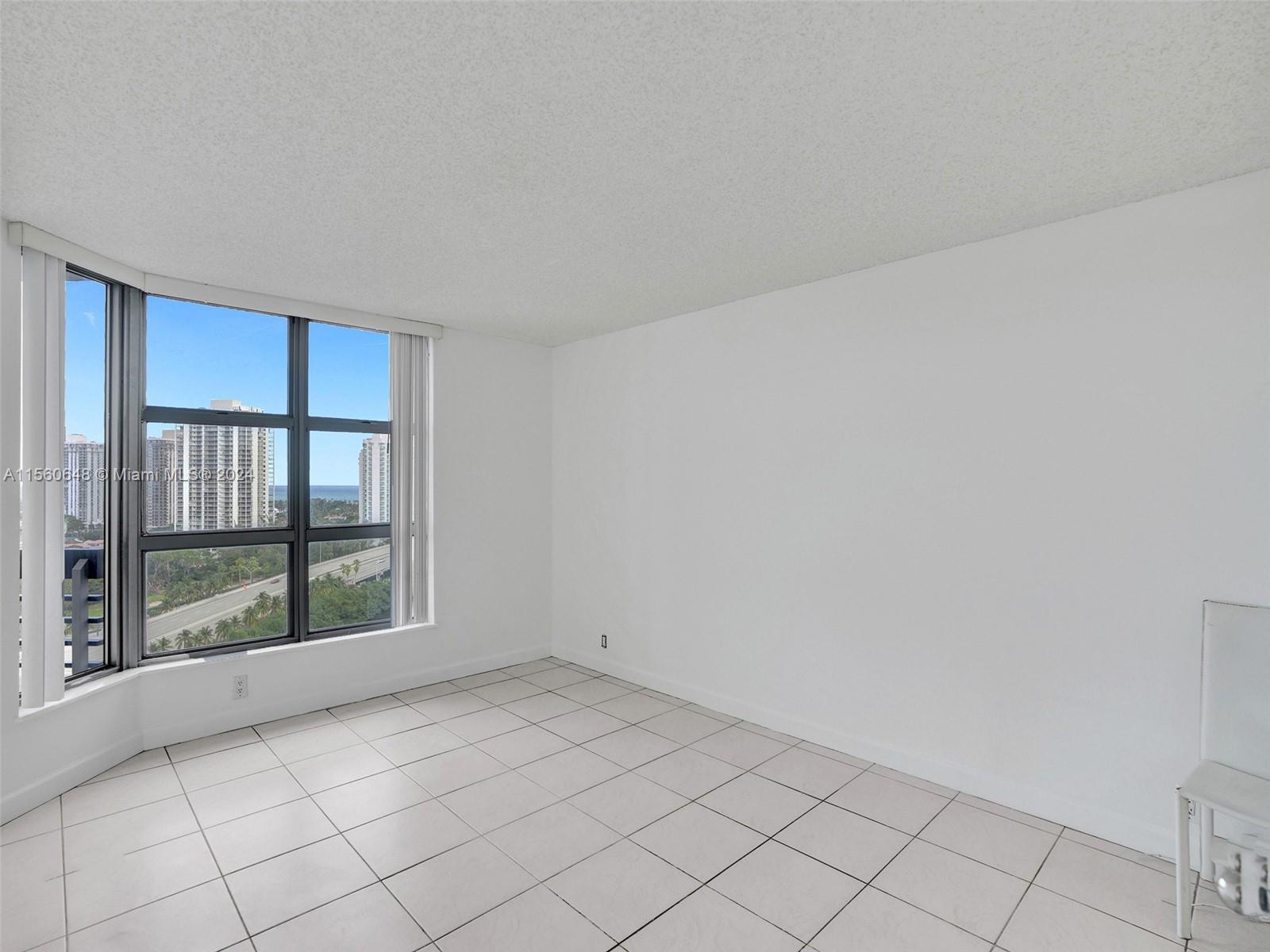 3400 192nd ST 1811, Aventura, Florida 33180, 2 Bedrooms Bedrooms, ,2 BathroomsBathrooms,Residentiallease,For Rent,3400 192nd ST 1811,A11560648