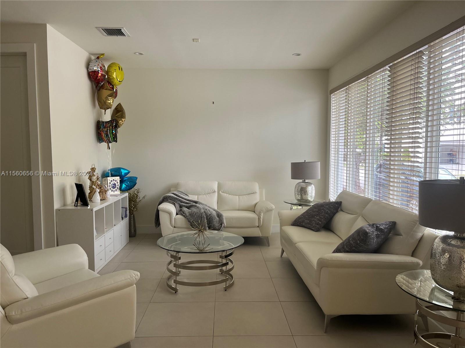 6416 NW 105 Place 0, Doral, Florida 33178, 3 Bedrooms Bedrooms, ,3 BathroomsBathrooms,Residentiallease,For Rent,6416 NW 105 Place 0,A11560656