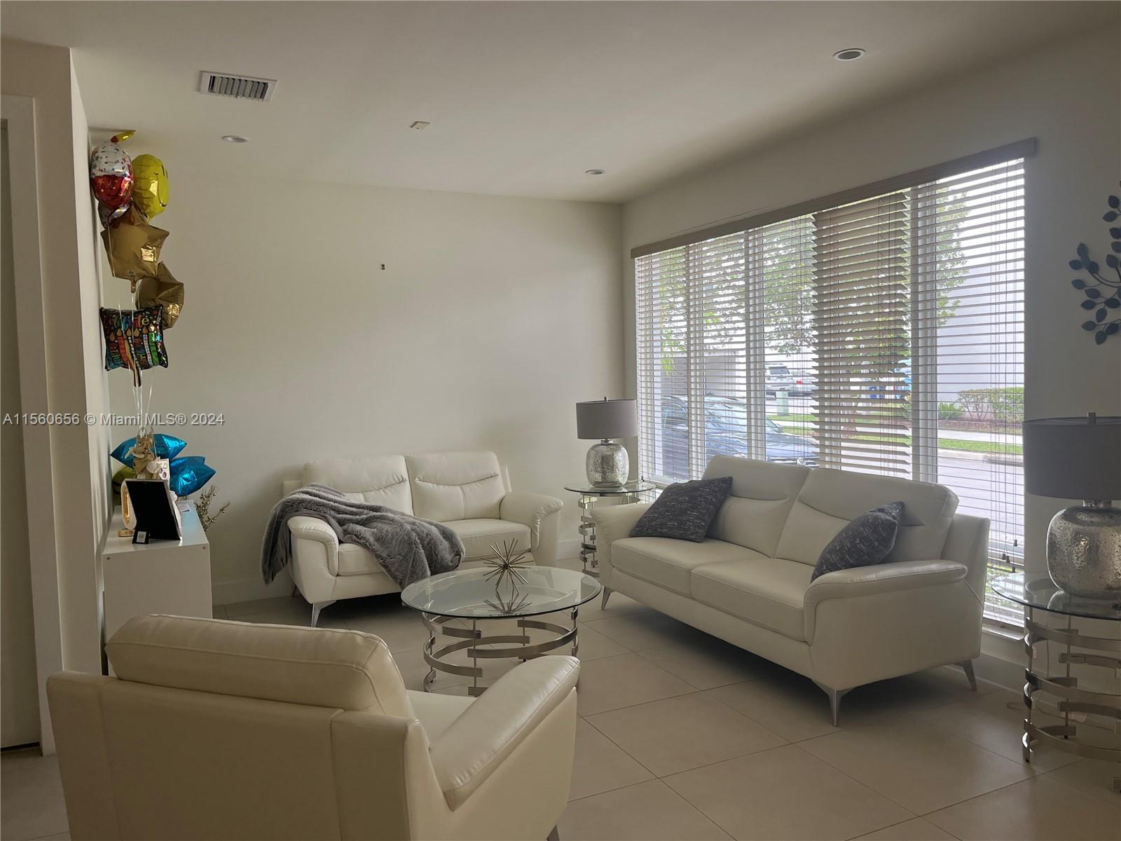 6416 NW 105 Place 0, Doral, Florida 33178, 3 Bedrooms Bedrooms, ,3 BathroomsBathrooms,Residentiallease,For Rent,6416 NW 105 Place 0,A11560656