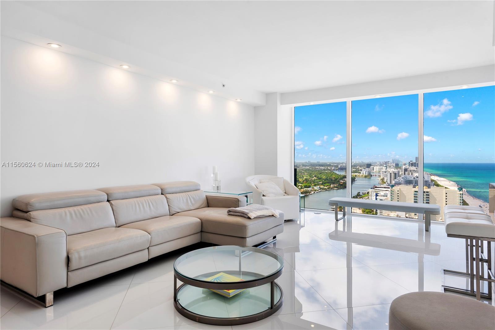 4779 Collins Ave 3801, Miami Beach, Florida 33140, 3 Bedrooms Bedrooms, ,3 BathroomsBathrooms,Residentiallease,For Rent,4779 Collins Ave 3801,A11560624
