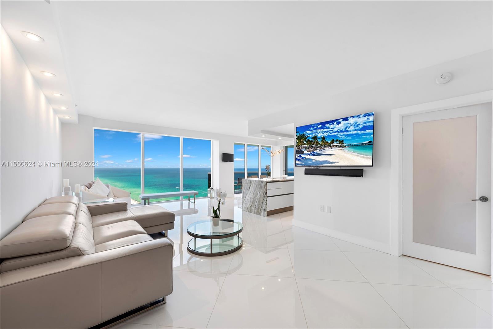 4779 Collins Ave 3801, Miami Beach, Florida 33140, 3 Bedrooms Bedrooms, ,3 BathroomsBathrooms,Residentiallease,For Rent,4779 Collins Ave 3801,A11560624